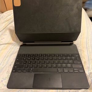 Apple Smart Keyboard Folio